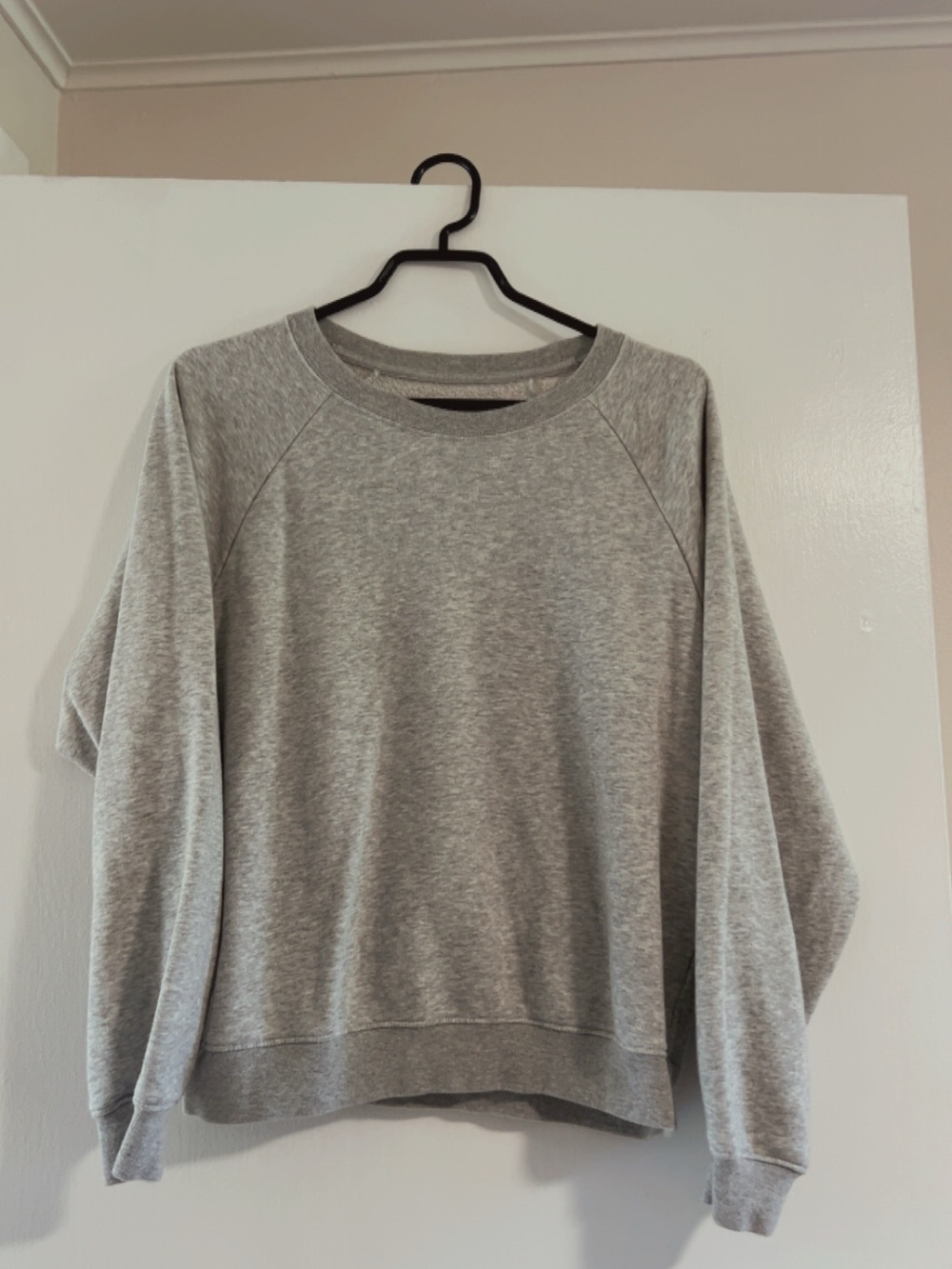 GAP Light Gray Crewneck Sweatshirt